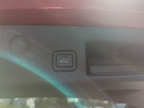 Certified 2024 Chevrolet Equinox RS FWD image 21