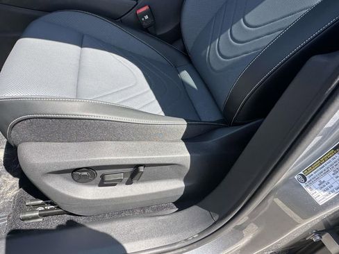 New 2026 Volkswagen Tiguan SE AWD/4WD image 15