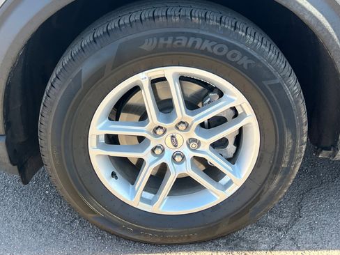 Certified 2025 Ford Explorer Active image 26