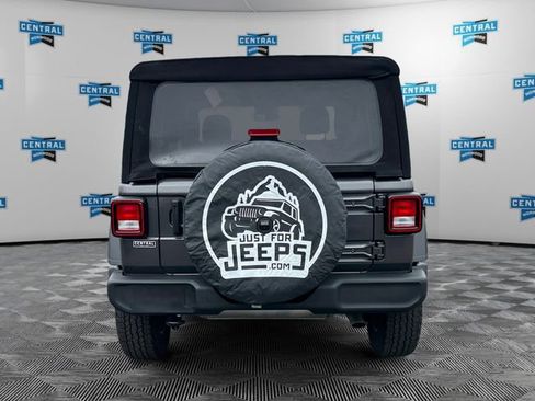 Used 2024 Jeep Wrangler Unlimited Sport AWD/4WD image 5