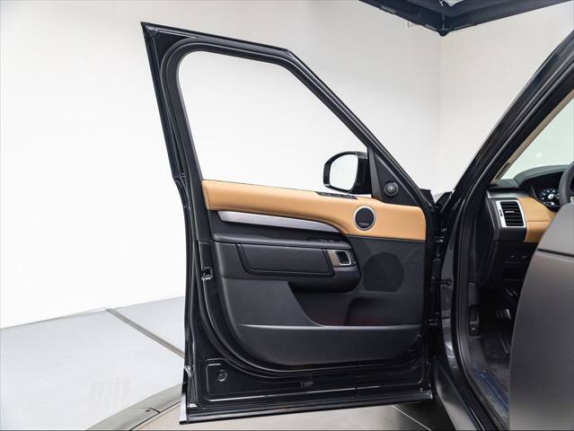 New 2026 Land Rover Discovery Limited Edition AWD/4WD image 24