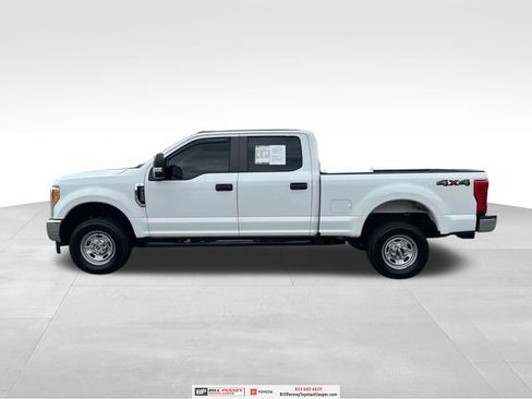 Used 2017 Ford F250 XL w/ Power Equipment Group AWD/4WD image 3