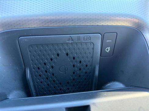 Used 2023 Genesis GV60 Advanced image 25