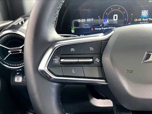Used 2025 Chevrolet Equinox LT FWD image 17
