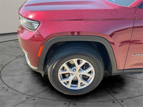 Used 2022 Jeep Grand Cherokee L Limited image 9