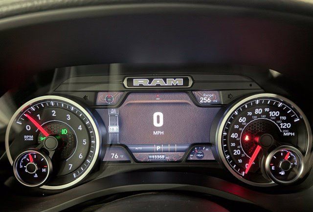 Used 2026 RAM 1500 Laramie AWD/4WD image 23