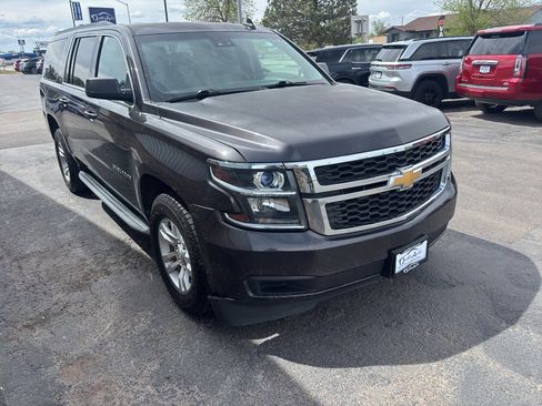 Used 2017 Chevrolet Suburban LT AWD/4WD image 4