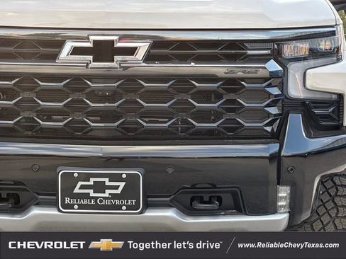 New 2026 Chevrolet Silverado 1500 ZR2 w/ Dark Appearance Package AWD/4WD image 8