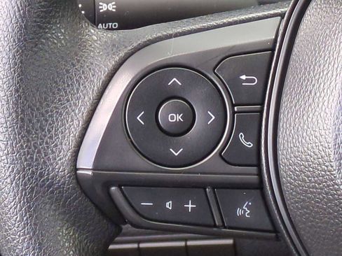 Used 2025 Toyota Corolla LE image 15