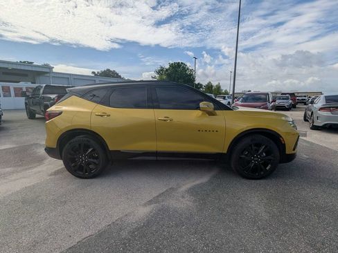 Used 2022 Chevrolet Blazer RS w/ Enhanced Convenience Package FWD image 2