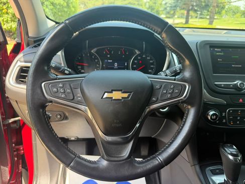 Used 2020 Chevrolet Equinox LT AWD/4WD image 27