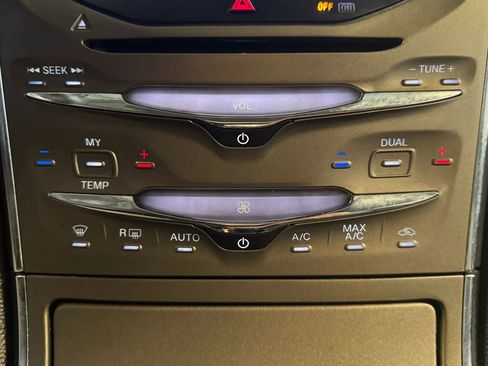 Used 2013 Lincoln MKX AWD image 15