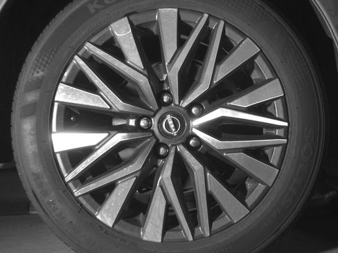 Used 2025 Nissan Altima 2.5 SV image 15