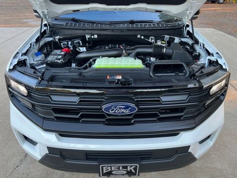 New 2025 Ford Expedition Active image 18