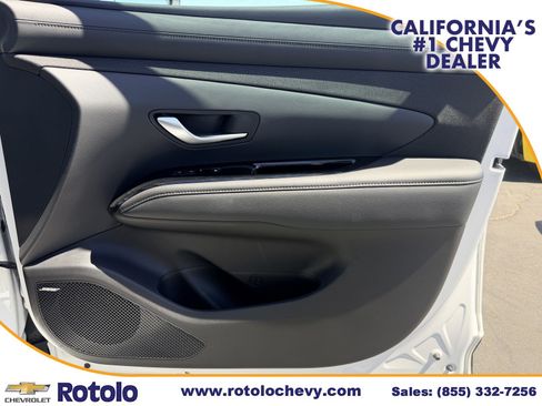 Used 2025 Hyundai Tucson Limited AWD/4WD image 9