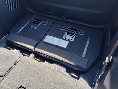 Used 2022 Kia Carnival SX Prestige image 29