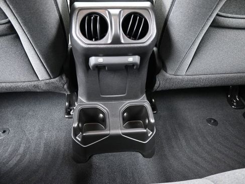 Used 2024 Jeep Gladiator Sport image 38