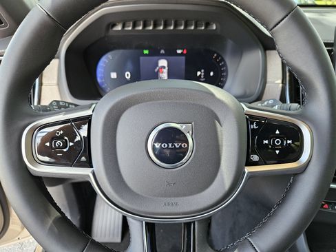 New 2026 Volvo XC90 B6 Plus image 35