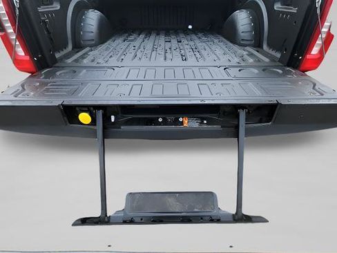 Certified 2025 Ford F350 King Ranch image 20