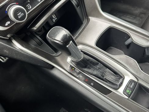 Used 2018 Honda Accord Sport image 22