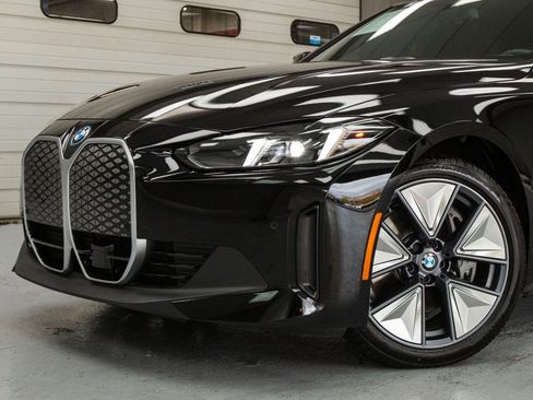 Used 2025 BMW i4 eDrive40 w/ Driving Assistance Package image 14