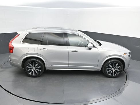 Certified 2024 Volvo XC90 B6 Plus AWD/4WD image 28