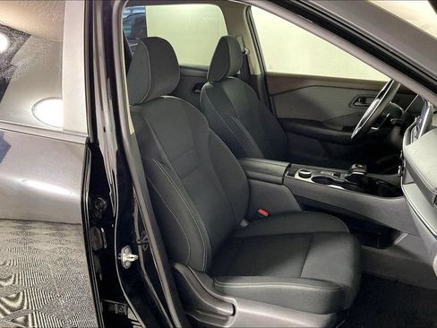 Used 2023 Nissan Rogue S AWD/4WD image 6