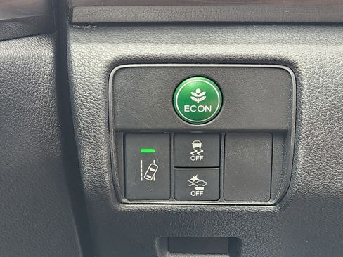 Used 2017 Honda Accord EX-L image 21