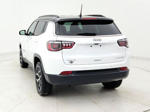 Used 2025 Jeep Compass Limited AWD/4WD image 4