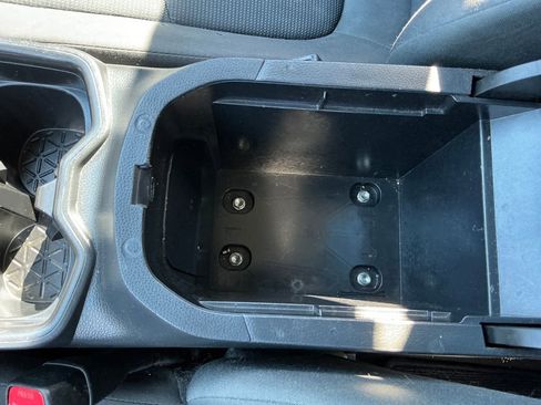 Used 2020 Toyota RAV4 LE image 31