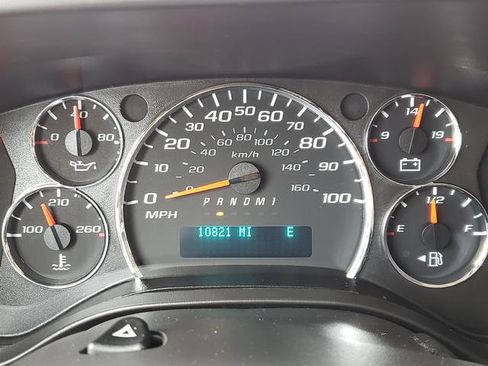 Used 2017 Chevrolet Express 3500 LT w/ LT Preferred Equipment Group image 24