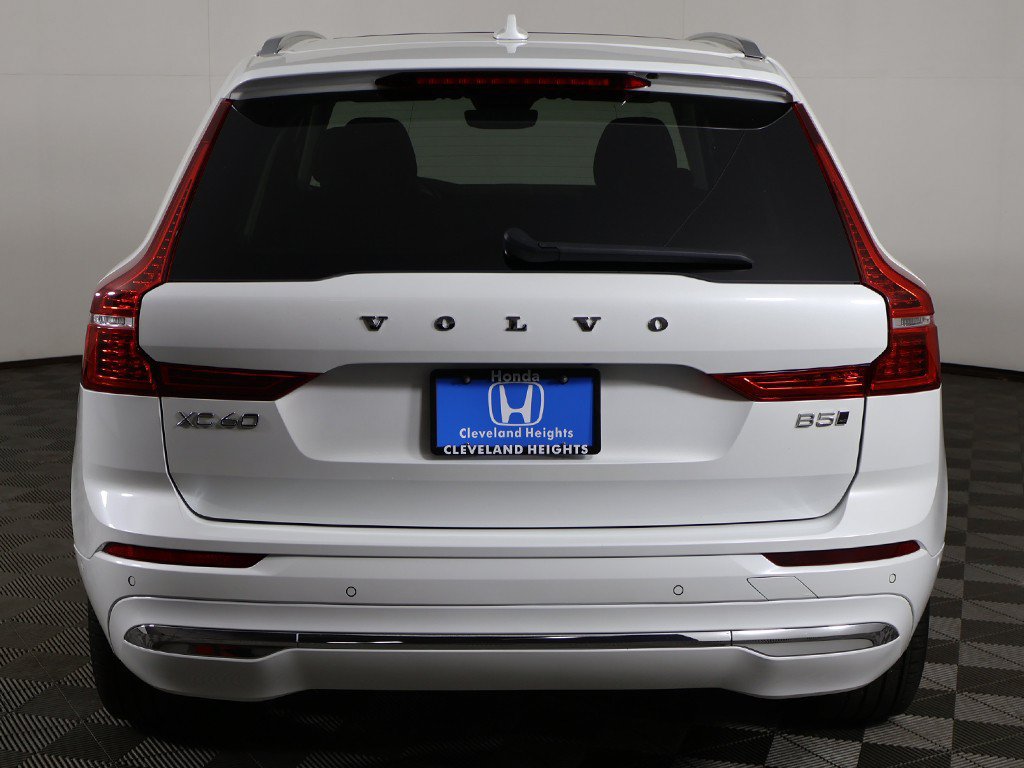 Used 2023 Volvo XC60 B5 Plus w/ Climate Package AWD/4WD image 14