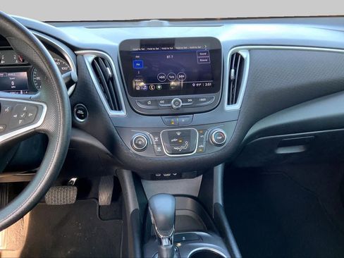 Used 2021 Chevrolet Malibu LS FWD image 7