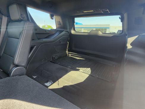 Used 2021 Chevrolet Tahoe 4WD image 21