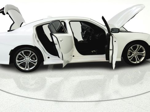 Used 2022 Dodge Charger R/T RWD image 15