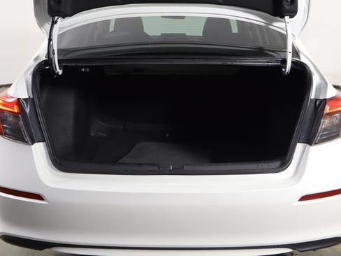 Used 2024 Honda Civic LX image 15