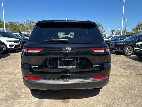 New 2025 Jeep Grand Cherokee 4WD image 4