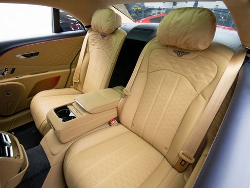 New 2026 Bentley Flying Spur Plug-In Hybrid AWD/4WD image 40