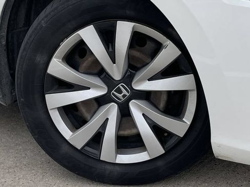 Used 2022 Honda Civic LX image 8