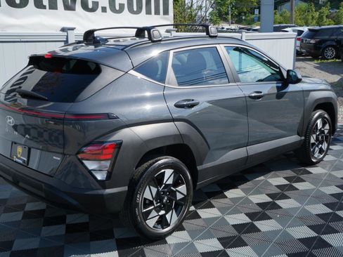 Used 2024 Hyundai Kona SEL AWD/4WD image 5