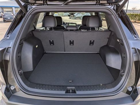 New 2026 Chevrolet Equinox LT w/ Convenience Package II image 31