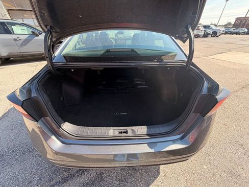 Certified 2025 Nissan Altima 2.5 SL FWD image 5