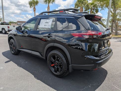 New 2026 Nissan Rogue SV AWD/4WD image 6