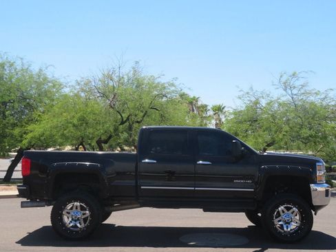 Used 2015 Chevrolet Silverado 2500 LTZ w/ Duramax Plus Package AWD/4WD image 3
