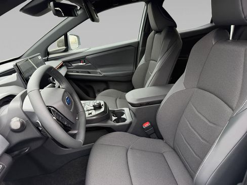 New 2026 Subaru Uncharted Premium FWD image 9