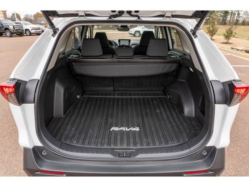 Certified 2025 Toyota RAV4 XLE image 15