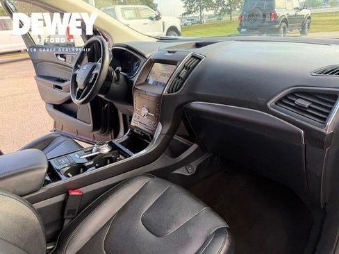 Used 2020 Ford Edge Titanium w/ Equipment Group 301A AWD/4WD image 39