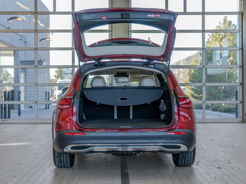 New 2026 Mercedes-Benz E 450 4MATIC All-Terrain Wagon image 16