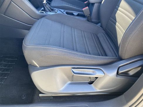 Used 2023 Volkswagen Tiguan S image 17