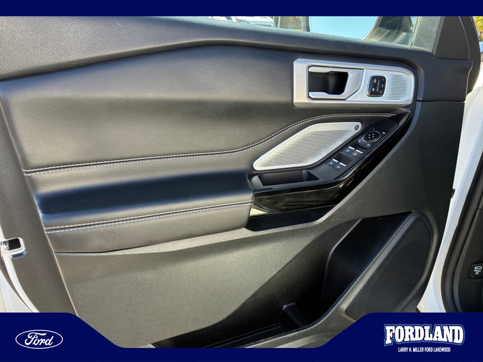 Used 2023 Ford Explorer ST w/ Equipment Group 401A AWD/4WD image 13